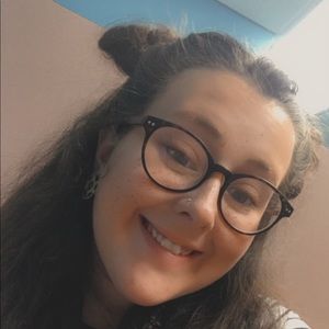 Meet your Posher, Katelyn